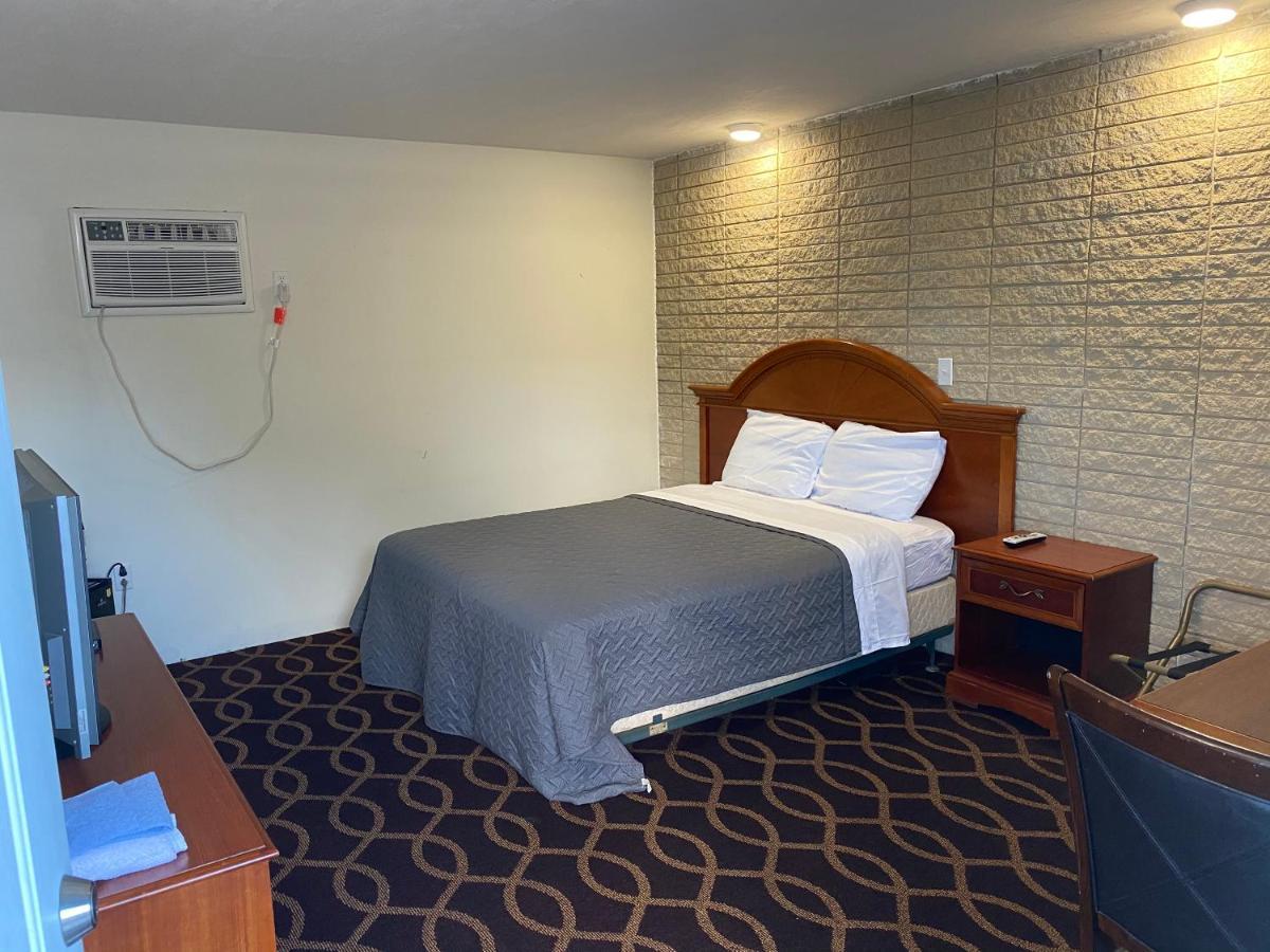 Sonrise Inn Breezewood Экстерьер фото